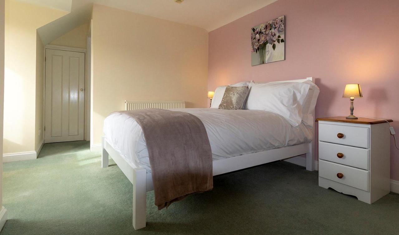 Bransford Farm Fishery & B & B Экстерьер фото