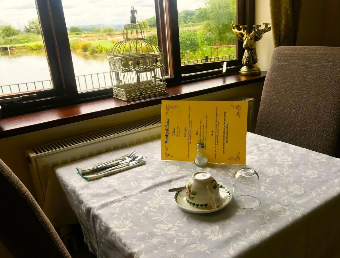 Bransford Farm Fishery & B & B Экстерьер фото