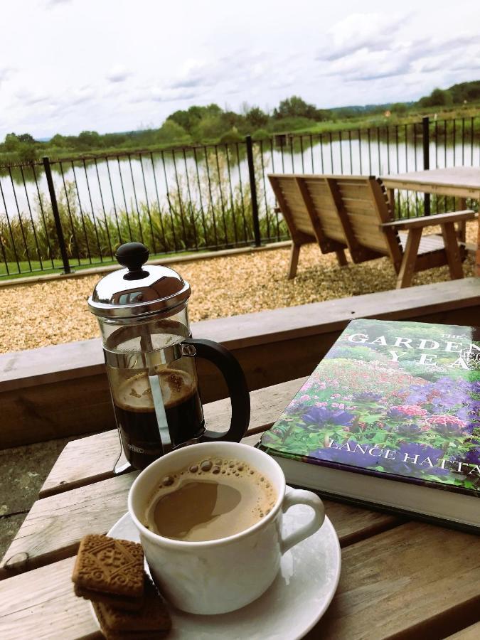 Bransford Farm Fishery & B & B Экстерьер фото