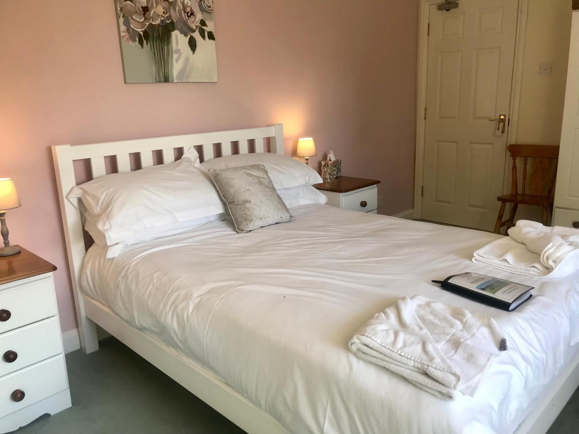 Bransford Farm Fishery & B & B Экстерьер фото