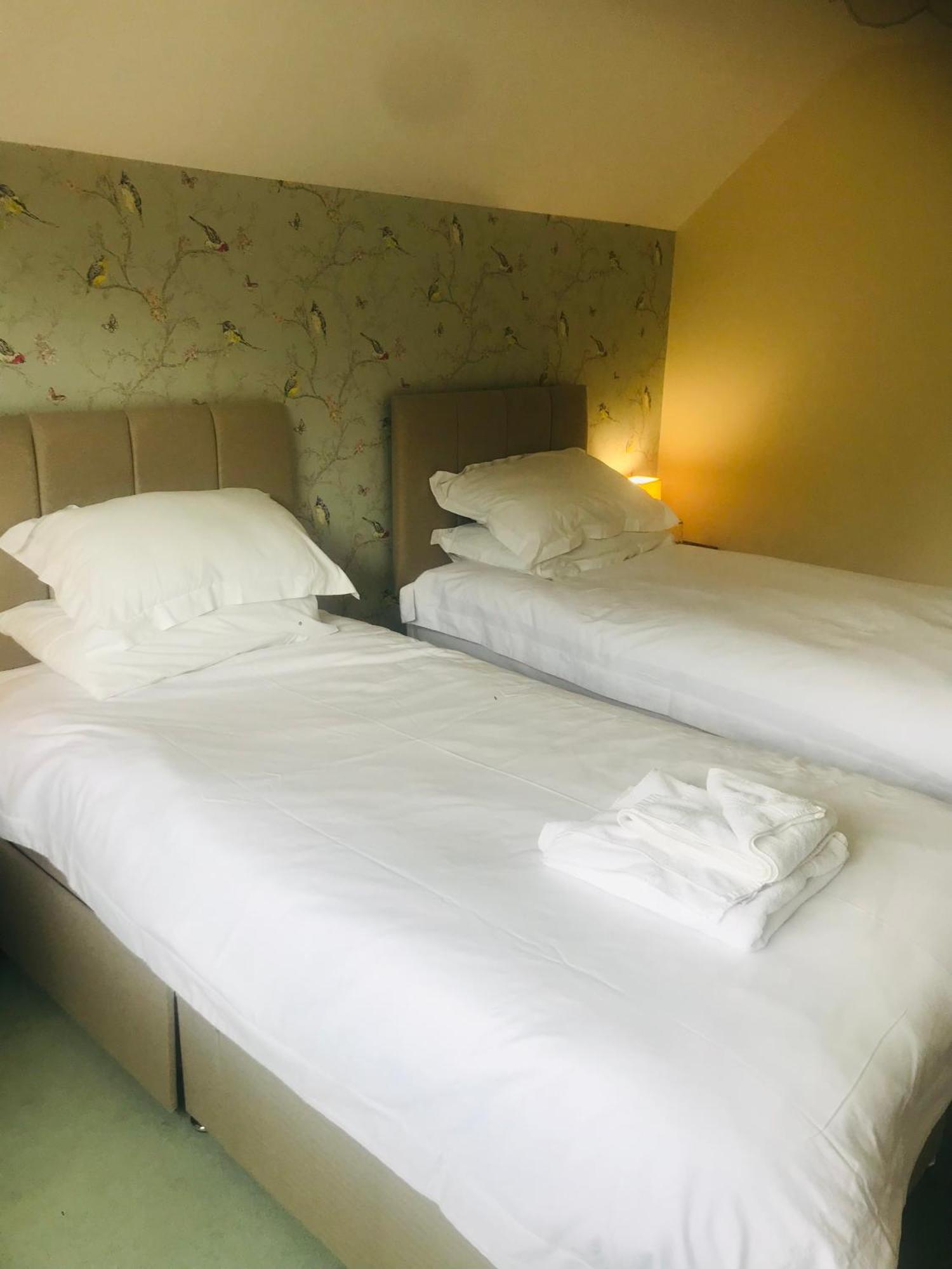Bransford Farm Fishery & B & B Экстерьер фото